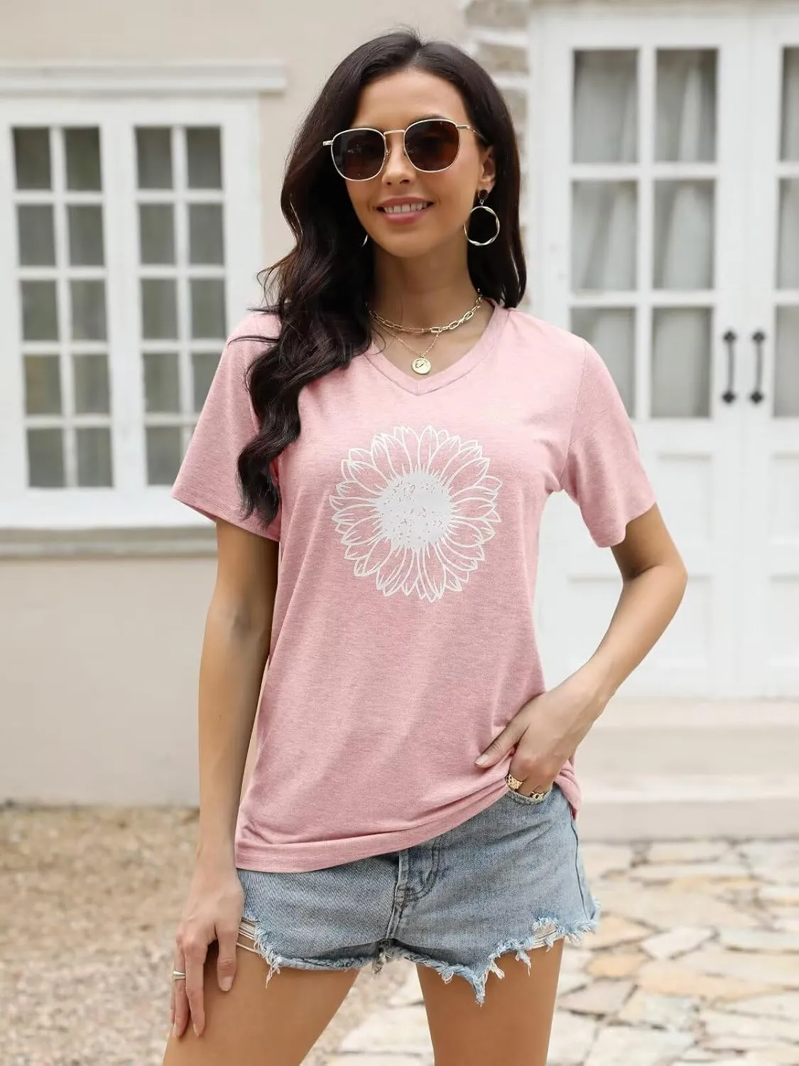 EADINVE Women's Short Sleeve V Neck Sunflower Graphic Printed Summer Tee Vintage T Shirt Cotton Tops Novelty Cool Shirt