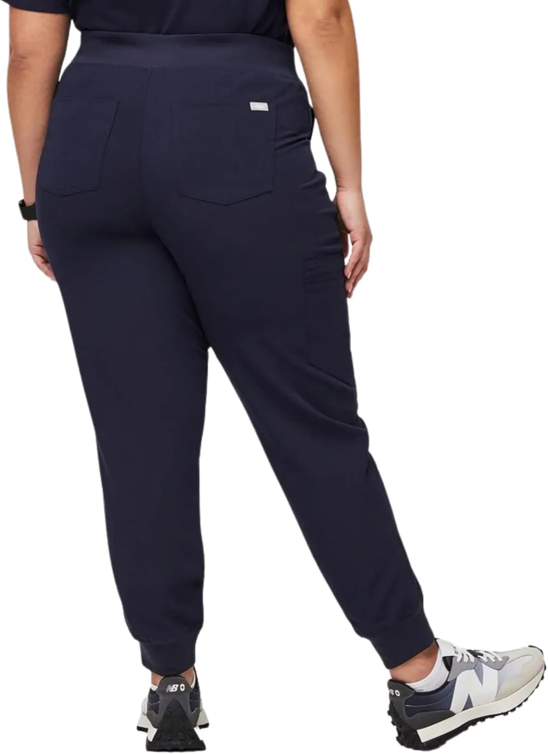 FIGS Zamora High Waisted Jogger Style Scrub Pants for Women  Slim Fit, 6 Pockets, High Rise Yoga Waistband Women Scrub Pants
