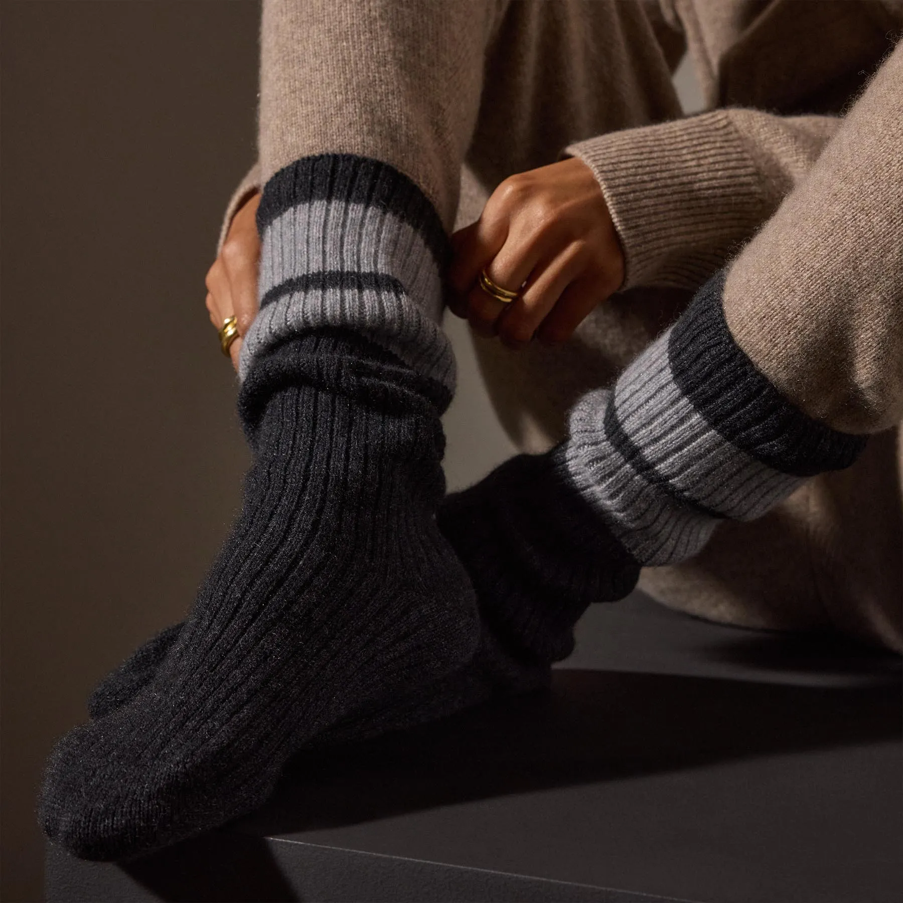 Long Chunky Cashmere Sock - Coal/Heather Grey
