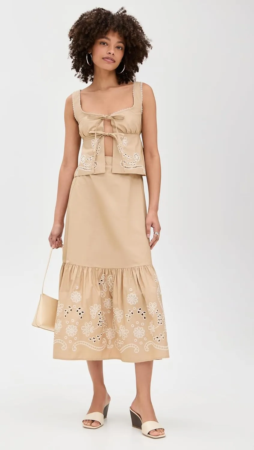 MOON RIVER Women's Eyelet Detail Top