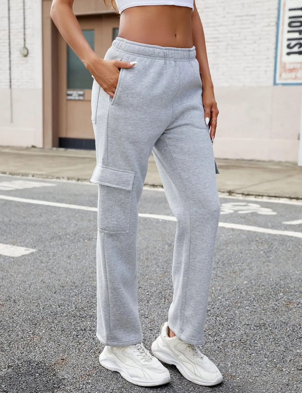QIBABU Womens Fleece Cargo Sweatpants Casual Baggy Wide Leg Jogger Pants Athletic Open Bottom with Pockets