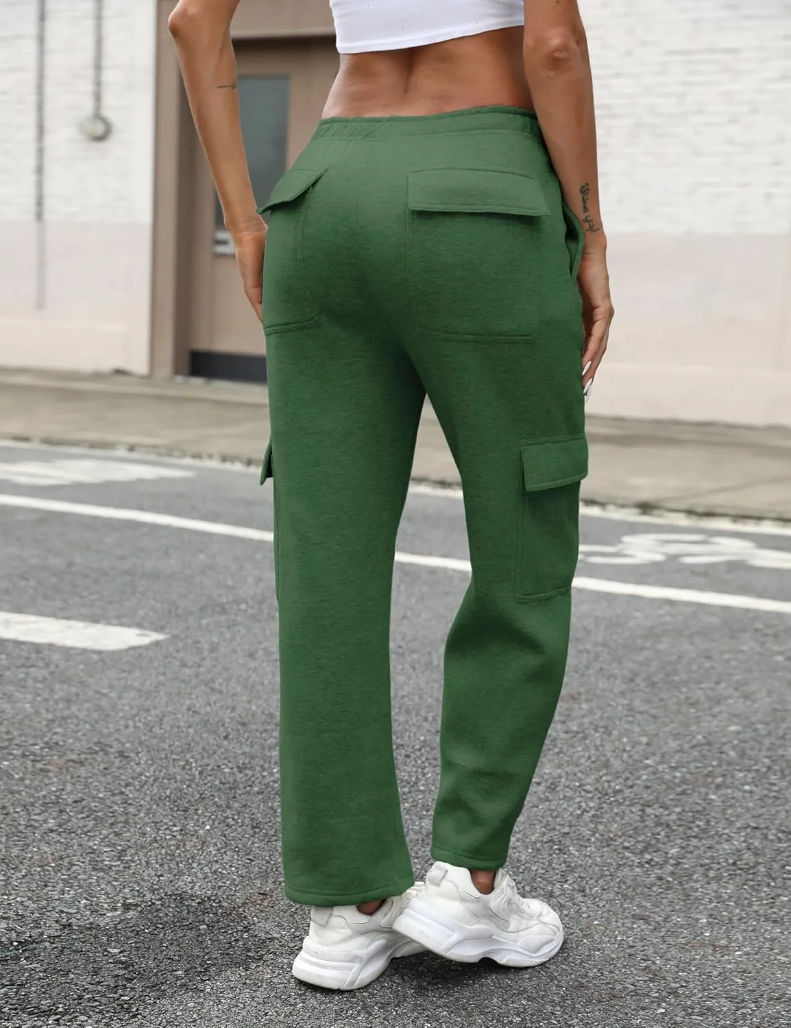 QIBABU Womens Fleece Cargo Sweatpants Casual Baggy Wide Leg Jogger Pants Athletic Open Bottom with Pockets